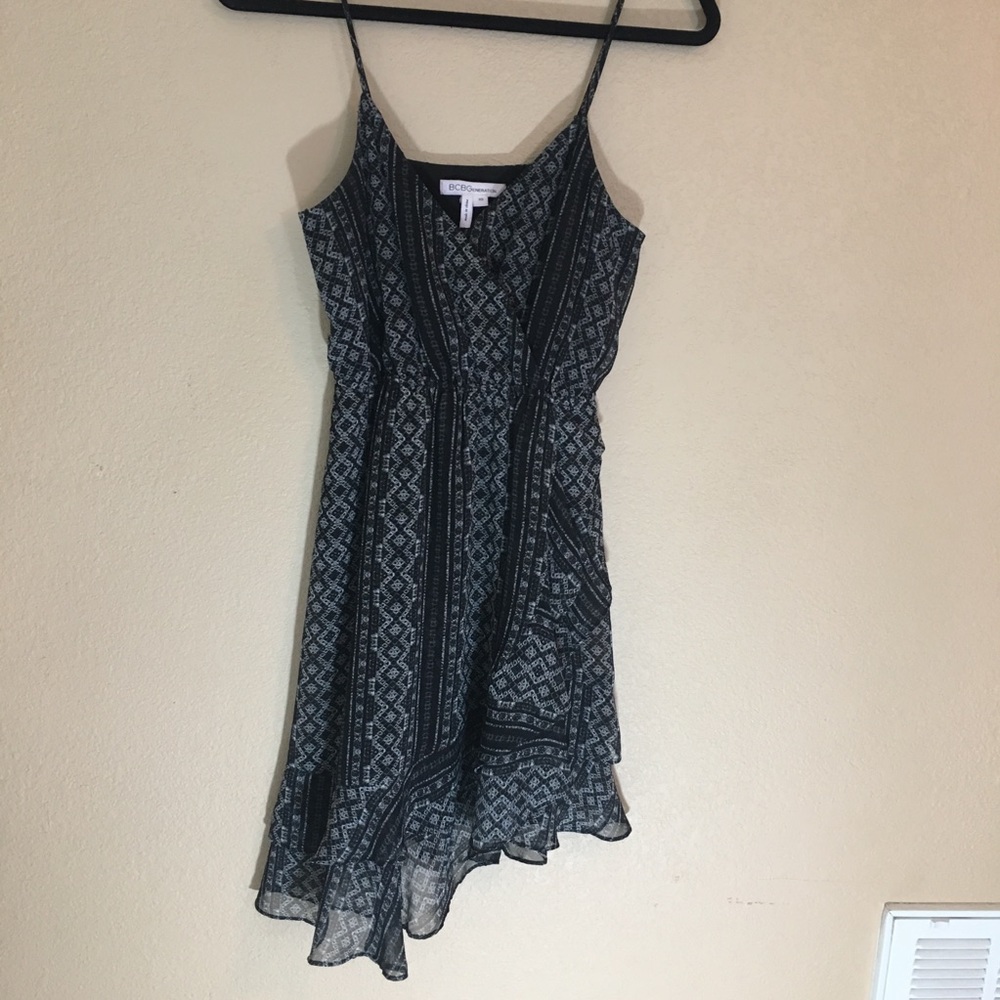 Bcbg generation xs black and white print dress